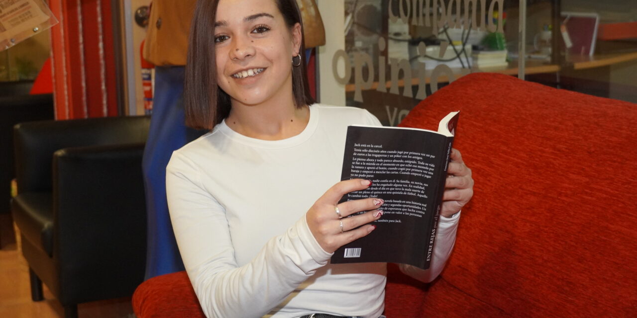 La joven escritora Lucía García publica su segundo poemario “Renacida en mi calma”