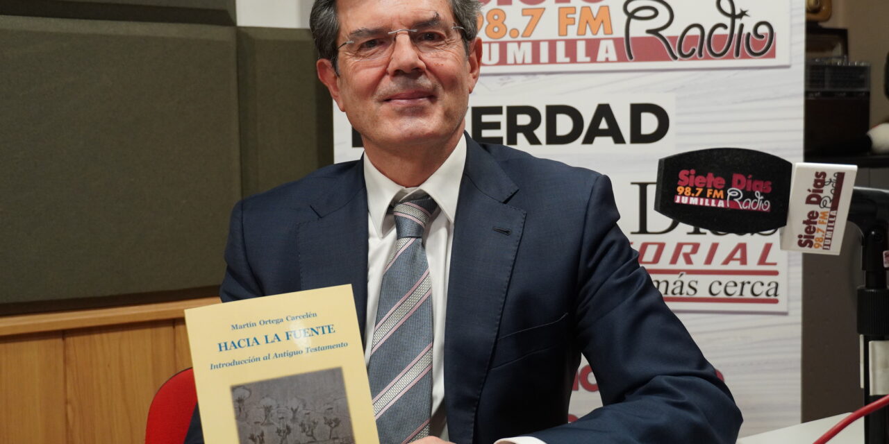 Martín Ortega presenta su nuevo libro “Hacia la fuente. Introducción al Antiguo Testamento”