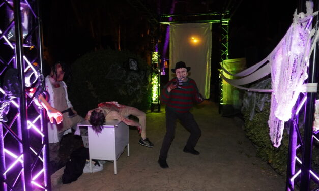 Los Inestables abren un pasaje del terror en la pedanía de La Estacada