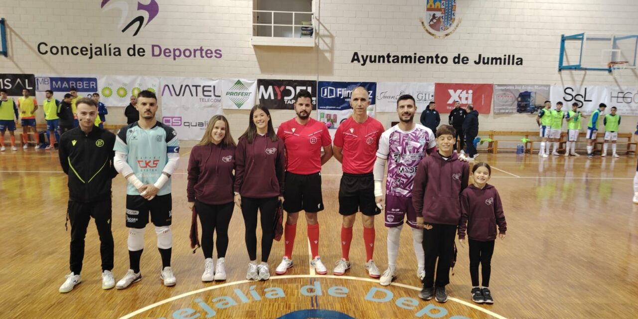 El CFS Jumilla no perdona al colista y se aleja de la zona de descenso