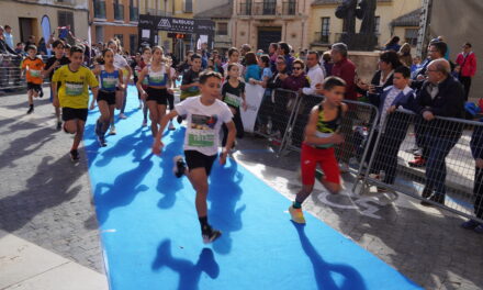 La aventura en miniatura: La Barbudico volvió a retar a los más jóvenes en el Casco Antiguo