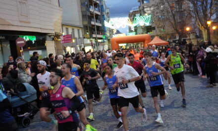 Los atletas locales Mario Monreal y Belén González triunfan en la Popular Navideña