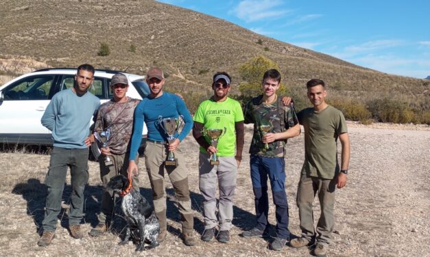 Álvaro Pérez se proclama campeón local de caza menor con perro