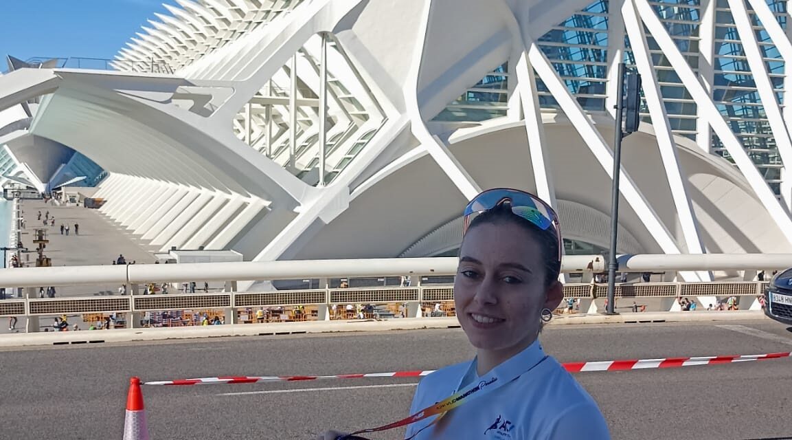 María Victoria Martínez consigue en Valencia la mejor marca absoluta en maratón del Athletic Club
