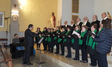 La coral Canticorum ofrece un concierto de Navidad en la iglesia de San Juan