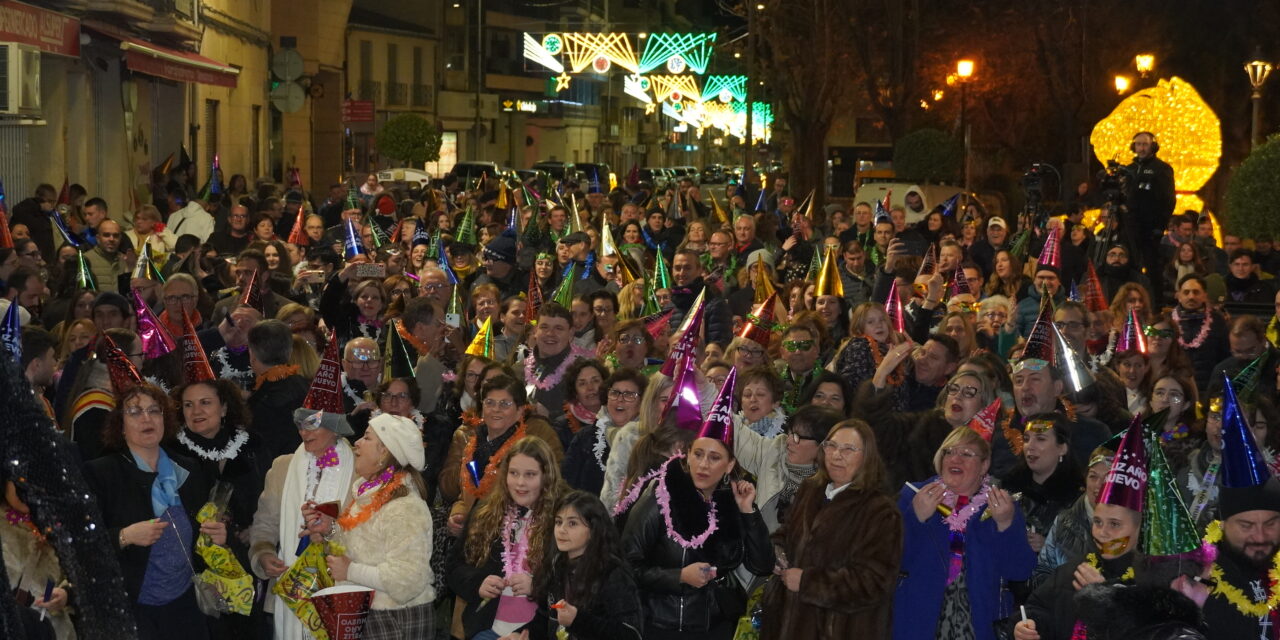 Jumilla se adelantó unos días y brindó por un buen 2026 con un vino de la tierra