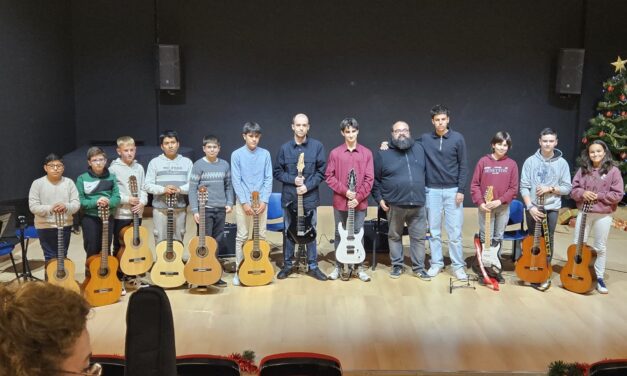 Metidos de lleno en Navidad, los alumnos del Conservatorio lo celebran con música