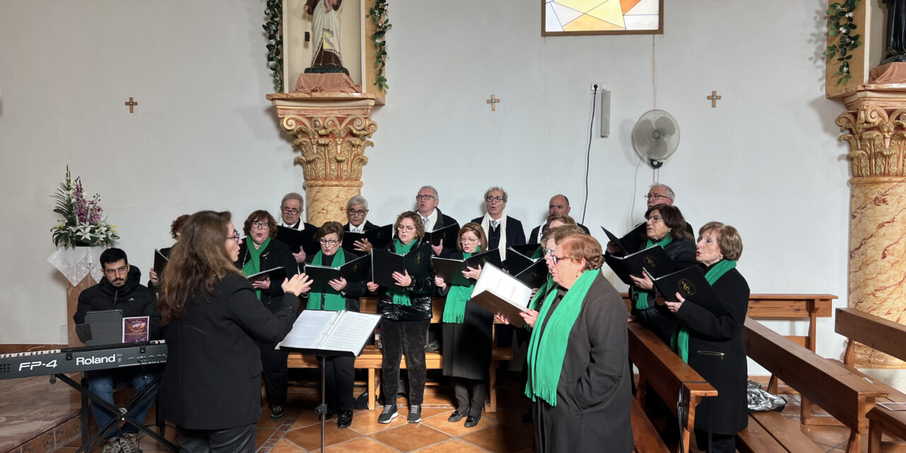 La música de la Canticorum sonó en Las Encebras