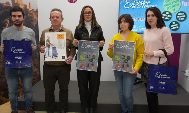 Comercio sorteará 5 cestas de Navidad de 100 euros y una compra reloj valorada en 1.000