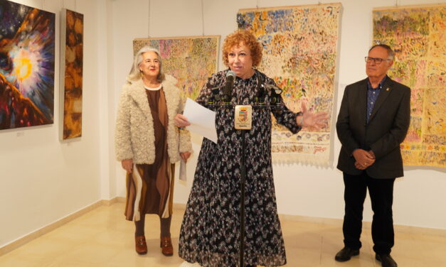 Las ‘Pinceladas con melodía’ de Julia Lorenzo se pueden ver en el Museo Etnográfico