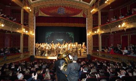 La Asociación Julián Santos despide el año con un concierto divertido e ‘inocente’