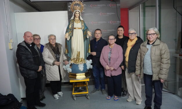 La Virgen de Catarroja vuelve a lucir tras la Dana, gracias a la restauración de Spiteri