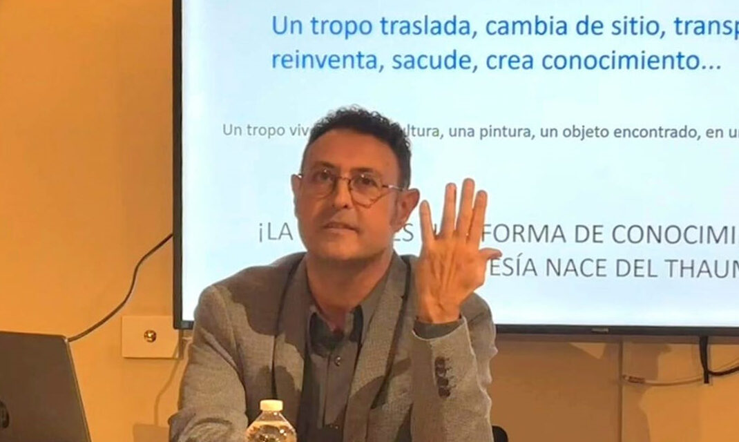 El artista Bartolomé Medina habló en una charla de su proceso creativo