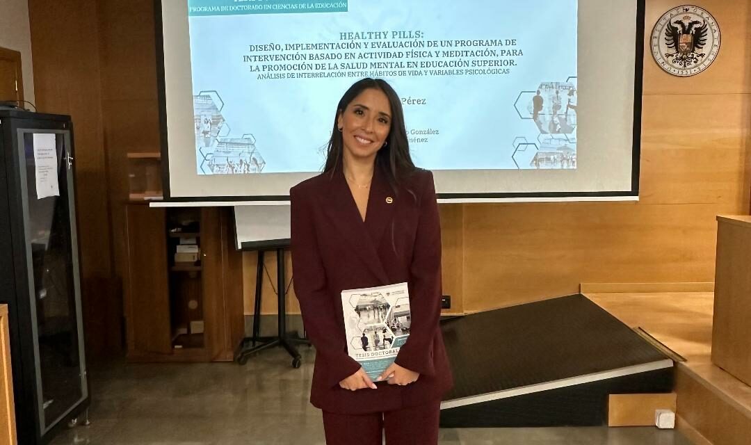 Laura García obtiene el título de doctora por la Universidad de Granada con Cum Laude