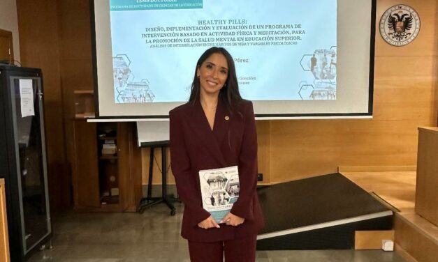 Laura García obtiene el título de doctora por la Universidad de Granada con Cum Laude