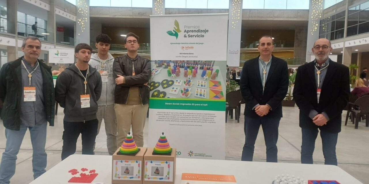 El IES Infanta Elena recibe el Premio Aprendizaje-Servicio en el XVIII Encuentro Estatal APS