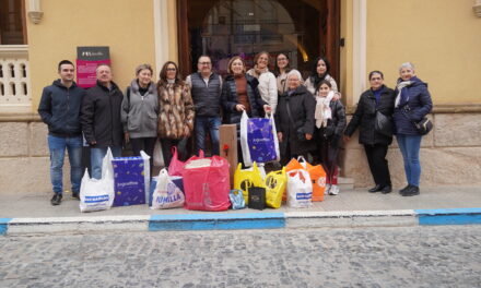 Ropa deportiva, un jamón, calzado y joyas, algunos productos de la Compra Reloj 2025