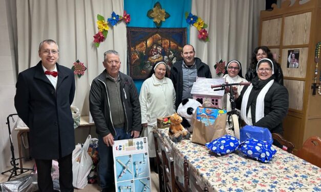 El Santo Costado celebró la Navidad con un concierto y una recogida de juguetes