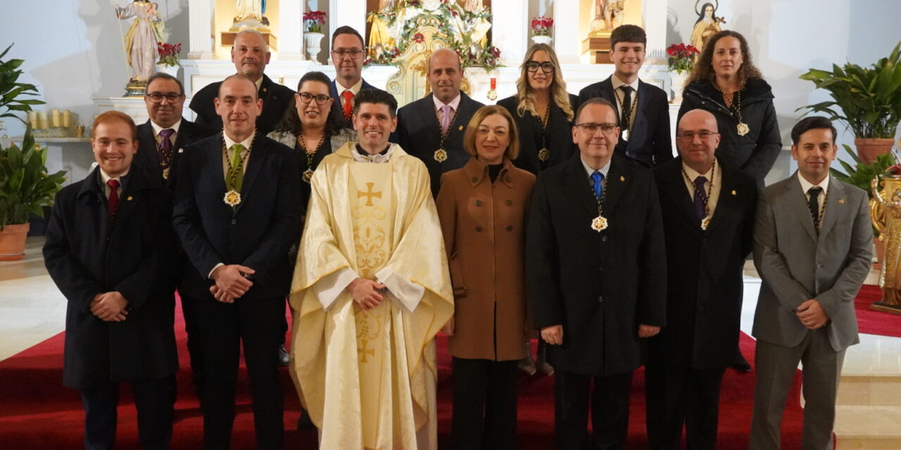 Toma posesión la nueva junta directiva de la Cofradíade El Rollo que está presidida por José Antonio Martínez
