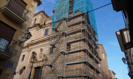 La parroquia de El Salvador acomete obras con el fin de arreglar las dos torres