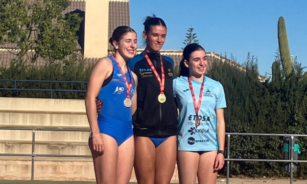 Beatriz Pérez, medalla de plata sub-18 en el Regional de Combinadas disputado en Alhama