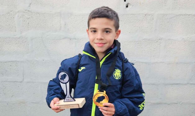 Gonzalo, máximo goleador y MVP con el Villarreal en Ibiza