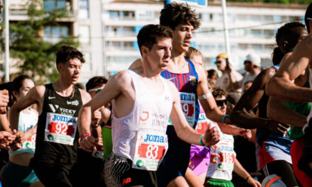Mario Monreal bate en Valencia el récord absoluto de la Región de Murcia de los 10 km en ruta