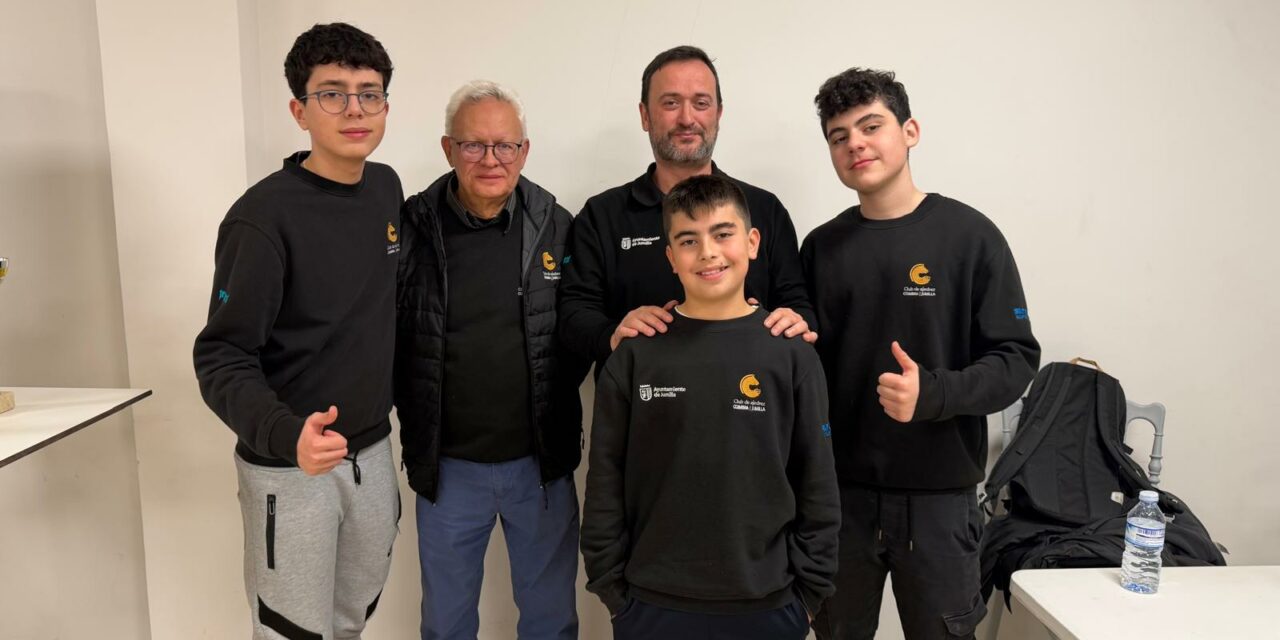 Miguel Ángel Martínez triunfa en dos torneos en Santomera y Yecla