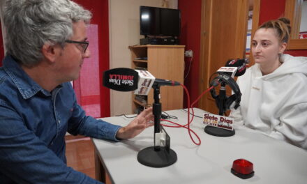 Clara Gea continúa en España con la recuperación de su lesión