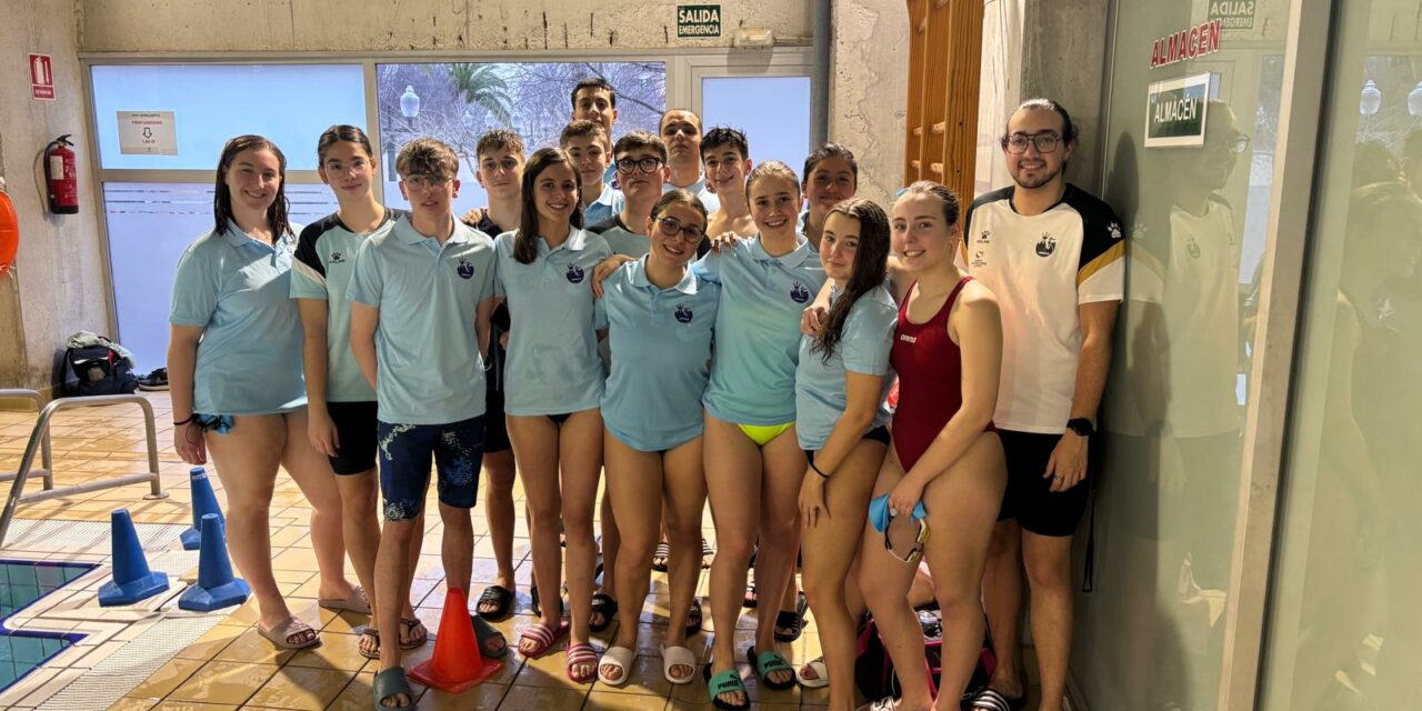 Elena Ruiz y Alejandro Giménez, triple podio en la Liga de Natación