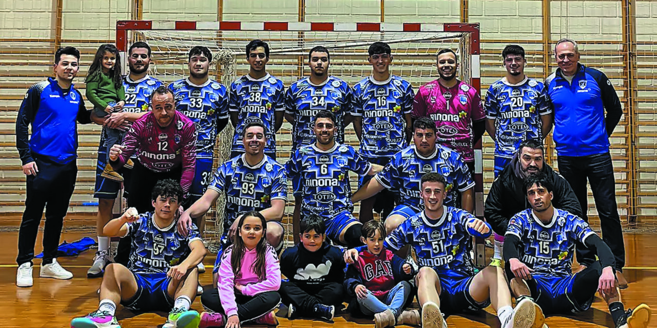 El Balonmano Jumilla golea a Eliocroca con un ojo puesto en la racha negativa de Ademur