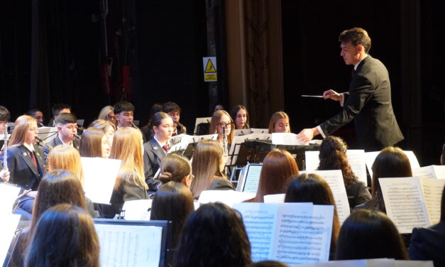 Recogimiento, solemnidad y luz se unieron en el Concierto del Socio de la Asociación Musical Julián Santos