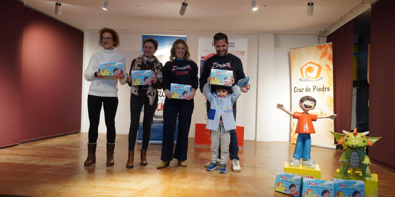 Educación dona cien libros de “Bruno y Firu” para fomentar empatía e inclusión en las aulas