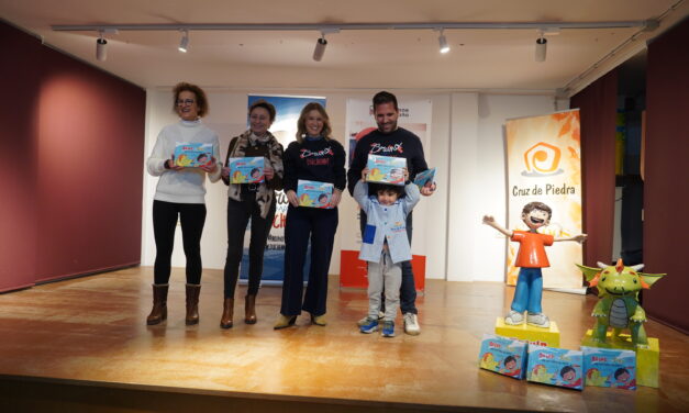 Educación dona cien libros de “Bruno y Firu” para fomentar empatía e inclusión en las aulas