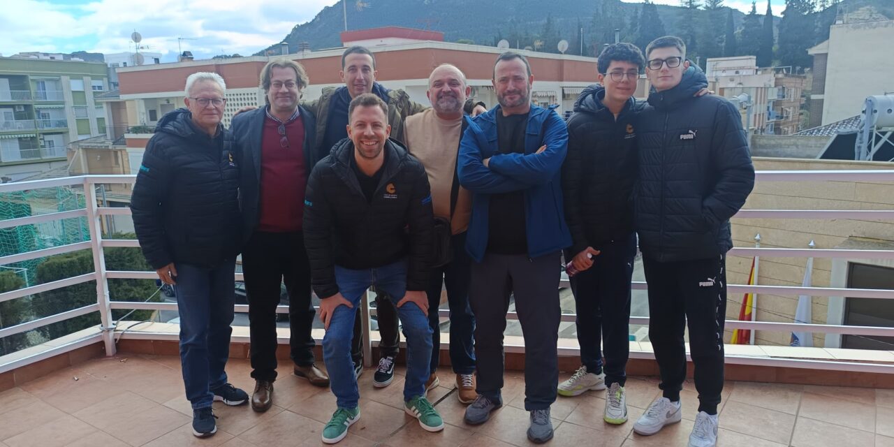 Roberto Pérez y Miguel A. Martínez, en el podio del Jaque por la Inclusión