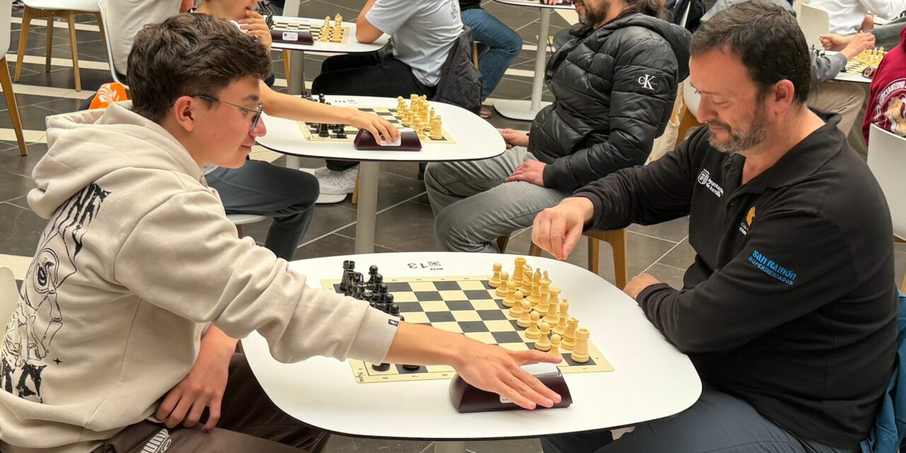 Miguel A. Martínez y Francisco Piqueras, mejor veterano y sub-14 del Torneo Myrtea