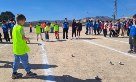 La Petanca Escolar contó con más de 100 jugadores