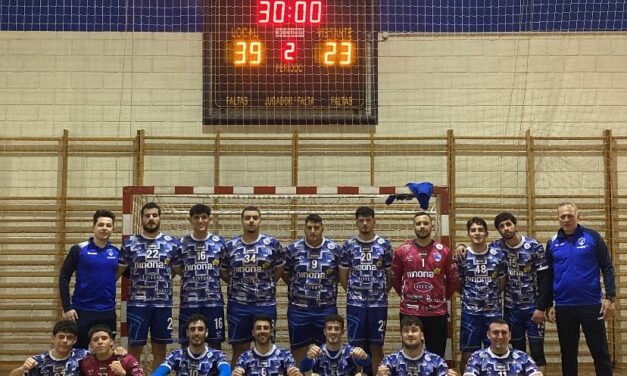 El CBM Jumilla domina a Maristas a la espera del tropiezo del líder