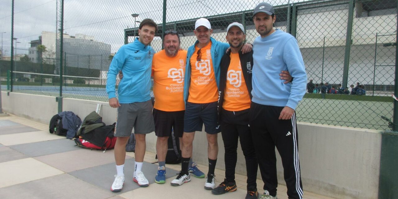 El Tenis Jumilla derrota a Fortuna, pero se ve superado por Totana