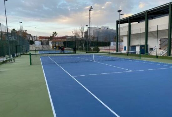 El Polideportivo abre desde este mes los domingos por la tarde, aprovechando que hay más horas de luz