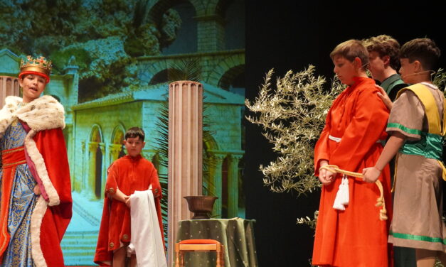 El Prendimiento Infantil celebra su 40 aniversario con gran éxito en su representación