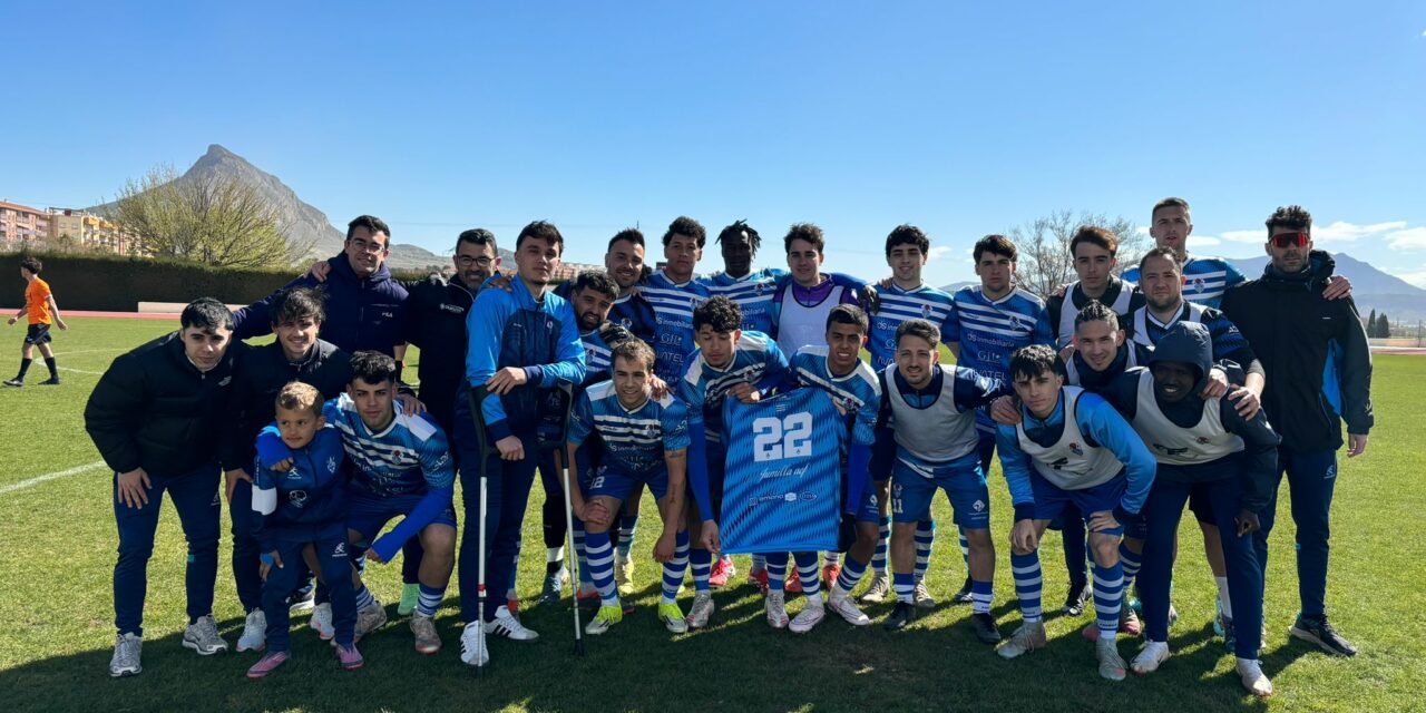 (2-1) El Jumilla puede con El Puntal y se engancha de nuevo a la pelea