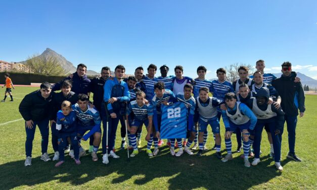 (2-1) El Jumilla puede con El Puntal y se engancha de nuevo a la pelea