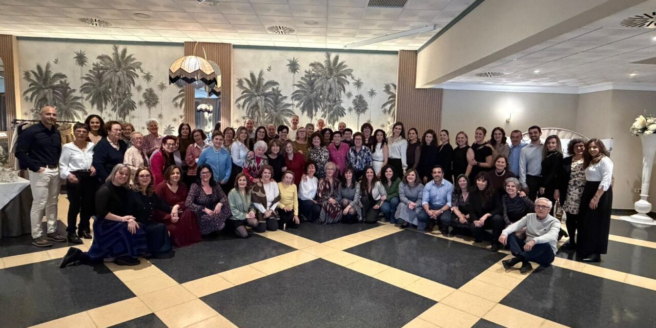 El colegio Miguel Hernández celebra su 60 aniversario con una convivencia