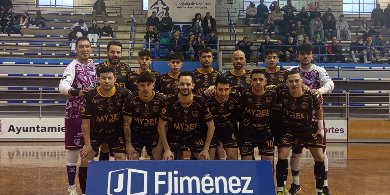 El CFS Jumilla B rompe la racha del líder e invicto Alcantarilla