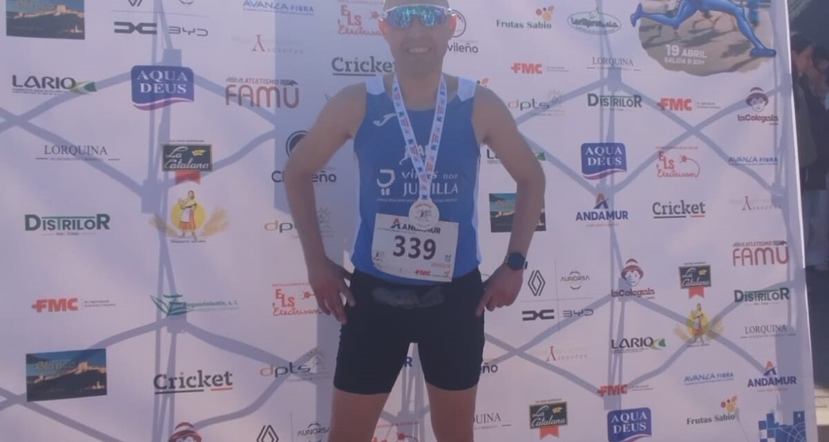 Antonio Martínez mejora su marca personal en media maratón en Lorca