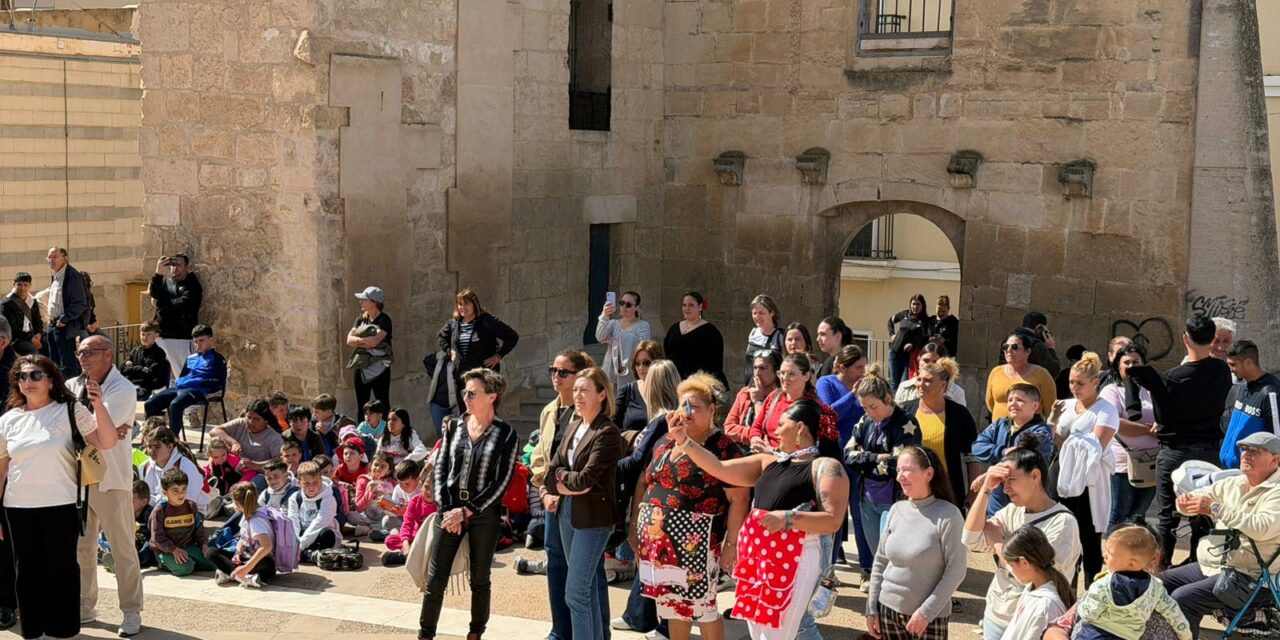 El pueblo gitano celebra su Día Internacional con actividades en la plaza de Santa María
