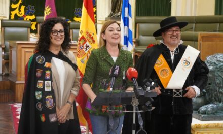 La alcaldesa de Jumilla invita a solidarizarse y a disfrutar del Certamen Internacional de Tunas