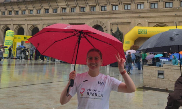 Ángela Carrión baja de los 50 minutos en los 10K de la Maratón de Zaragoza