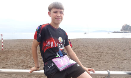 Ángel Pérez, tercero infantil de la Joma Costa Trail de Águilas